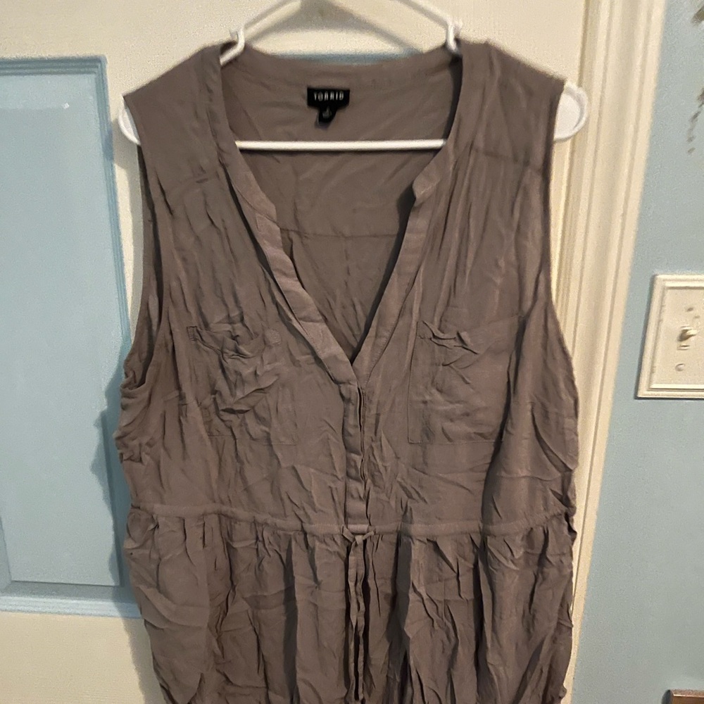 Torrid tank size 2
